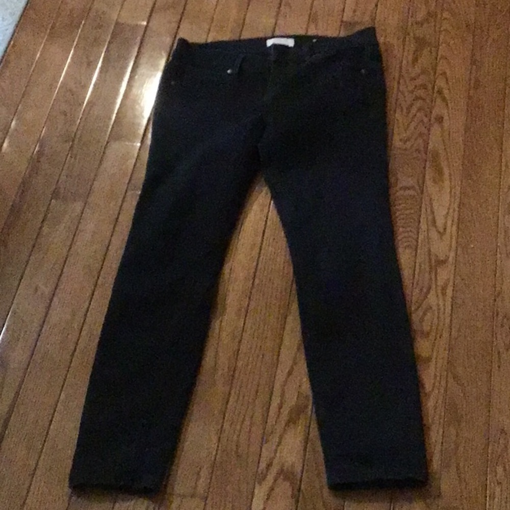 Loft Modern Skinny Black Cropped Pants.
